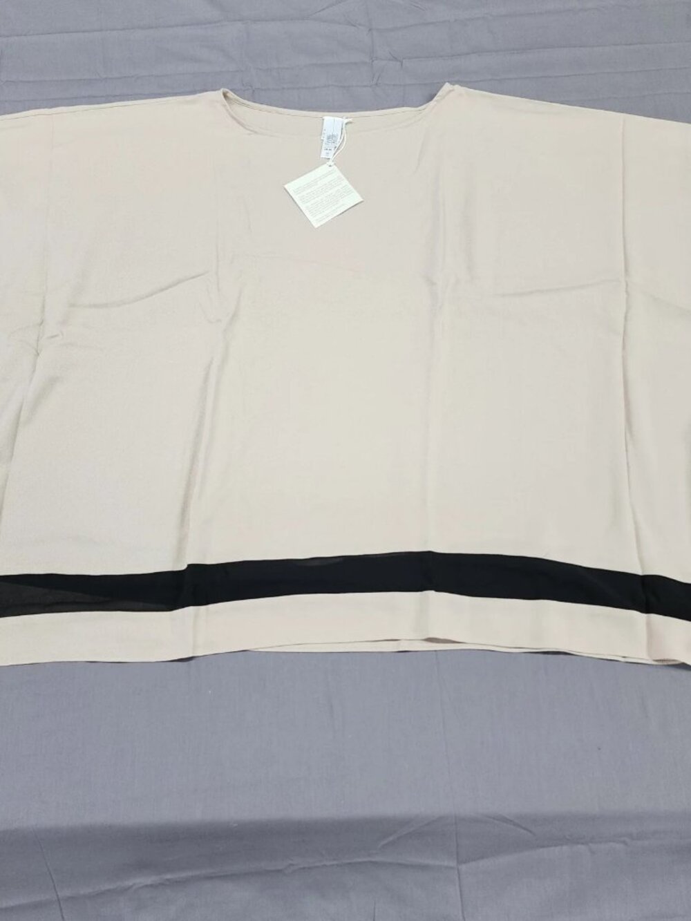 WynneLayers Plus 3X Beige Black Colorblock Crepe Poncho Blouse Top Sheer Trim